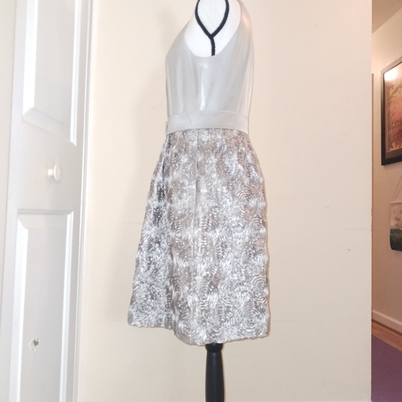 Kristen Davis sleeveless Silver Dress Size 12 - Picture 12 of 13